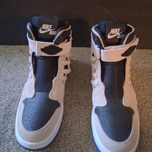 Wmns Air Jordan 1 Nova Xx Barely Rose AV4052-602 7.5 (read)